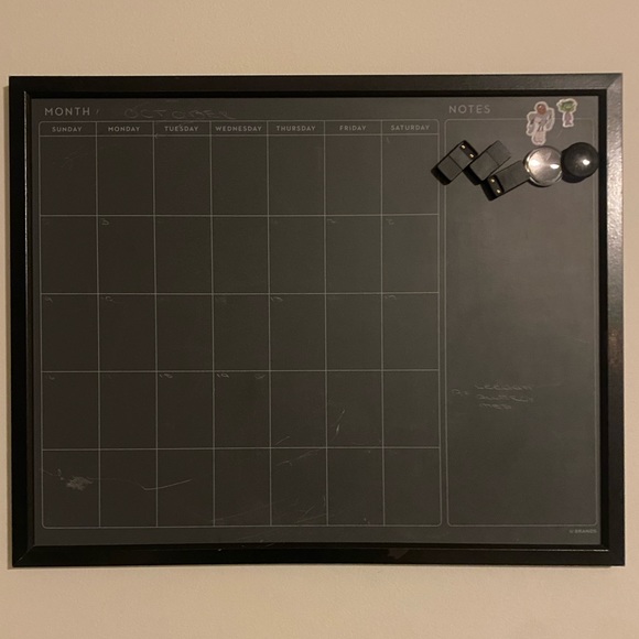🔸Magnetic Wooden Framed Chalkboard Calendar🔸 - Picture 2 of 5